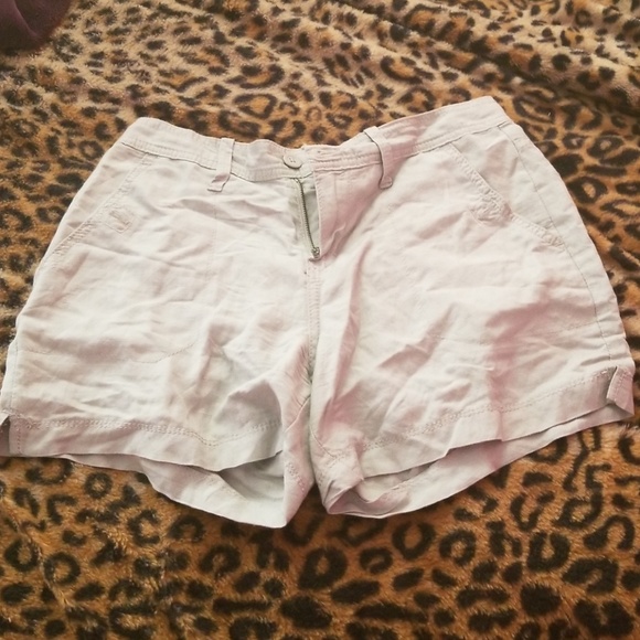 Calvin Klein Pants - Cargo shorts